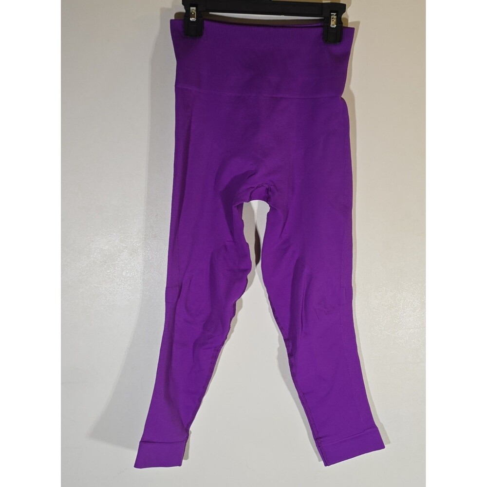Lululemon Zone In Tight Purple Ribbed Compression Shaping High Rise Leggings